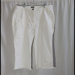 Mark by Avon Wide Leg Cropped Jeans